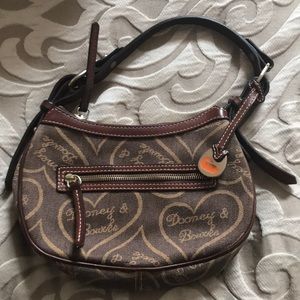 Dooney & Bourke